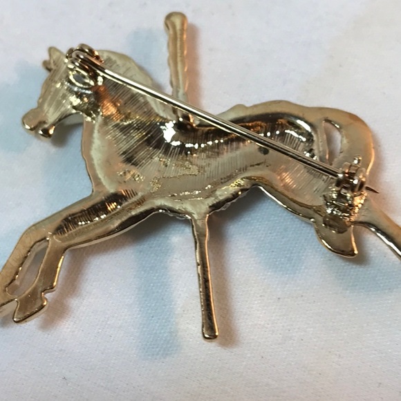 Carnival pony brooch, gold tone, 2 in length, green and red colors - Picture 7 of 9